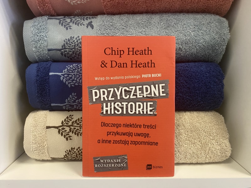Przyczepne historie - recenzja książki